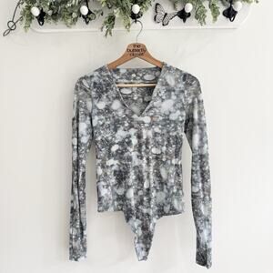 lululemon lab V-Neck Long Sleeve Bodysuit Spotted TS